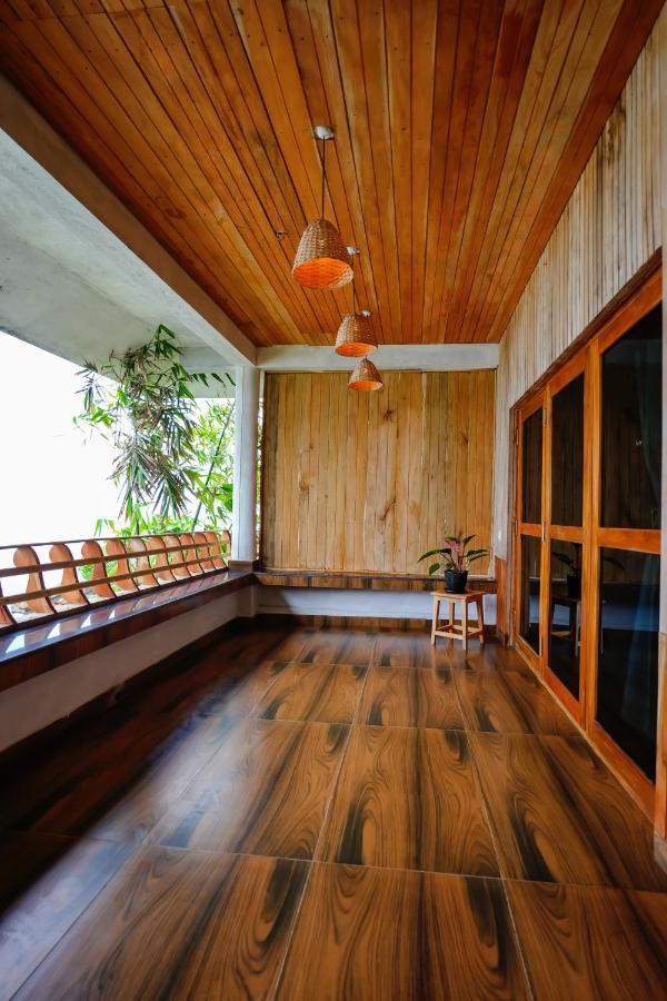Driftwood Beach Resort Варкала Экстерьер фото