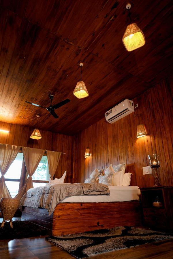 Driftwood Beach Resort Варкала Экстерьер фото