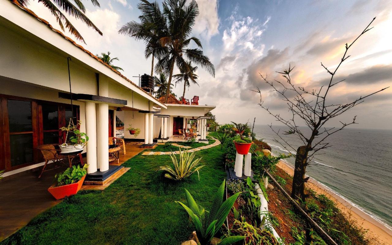 Driftwood Beach Resort Варкала Экстерьер фото