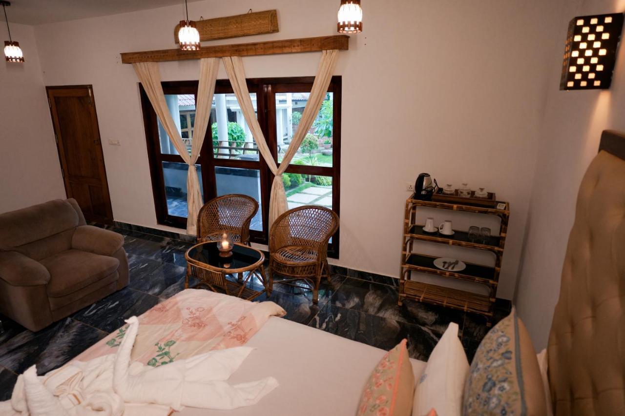 Driftwood Beach Resort Варкала Экстерьер фото